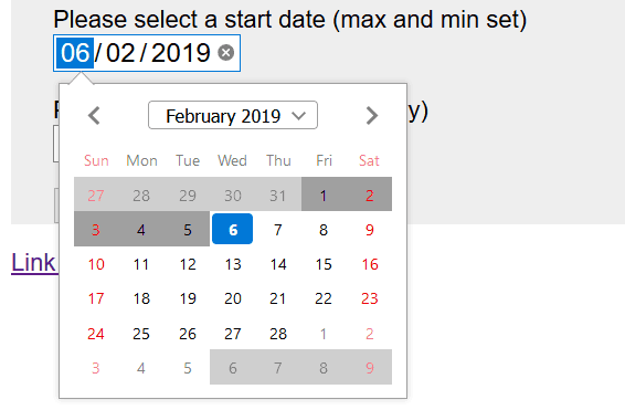 Date input in Firefox showing date picker interface after clicking in control.